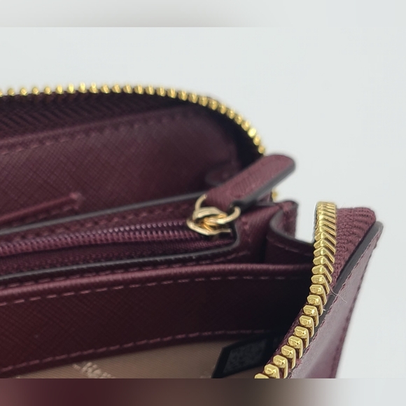 Michael Michael Kors Jet Set Charm Wallet - Picture 5 of 7